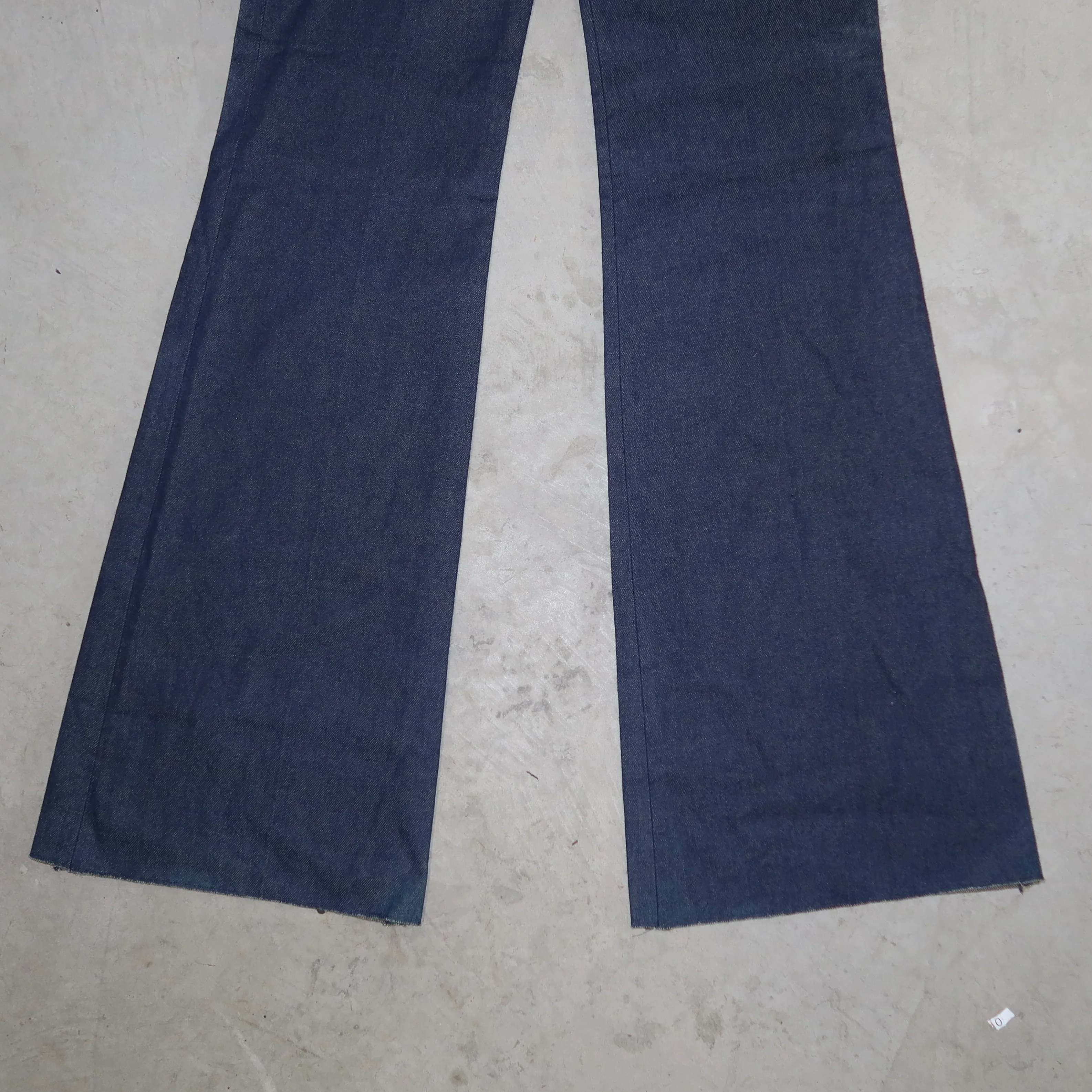 Chloé Rare AW2001 ‘Foxy’ Patch Flared Jeans - Image 4