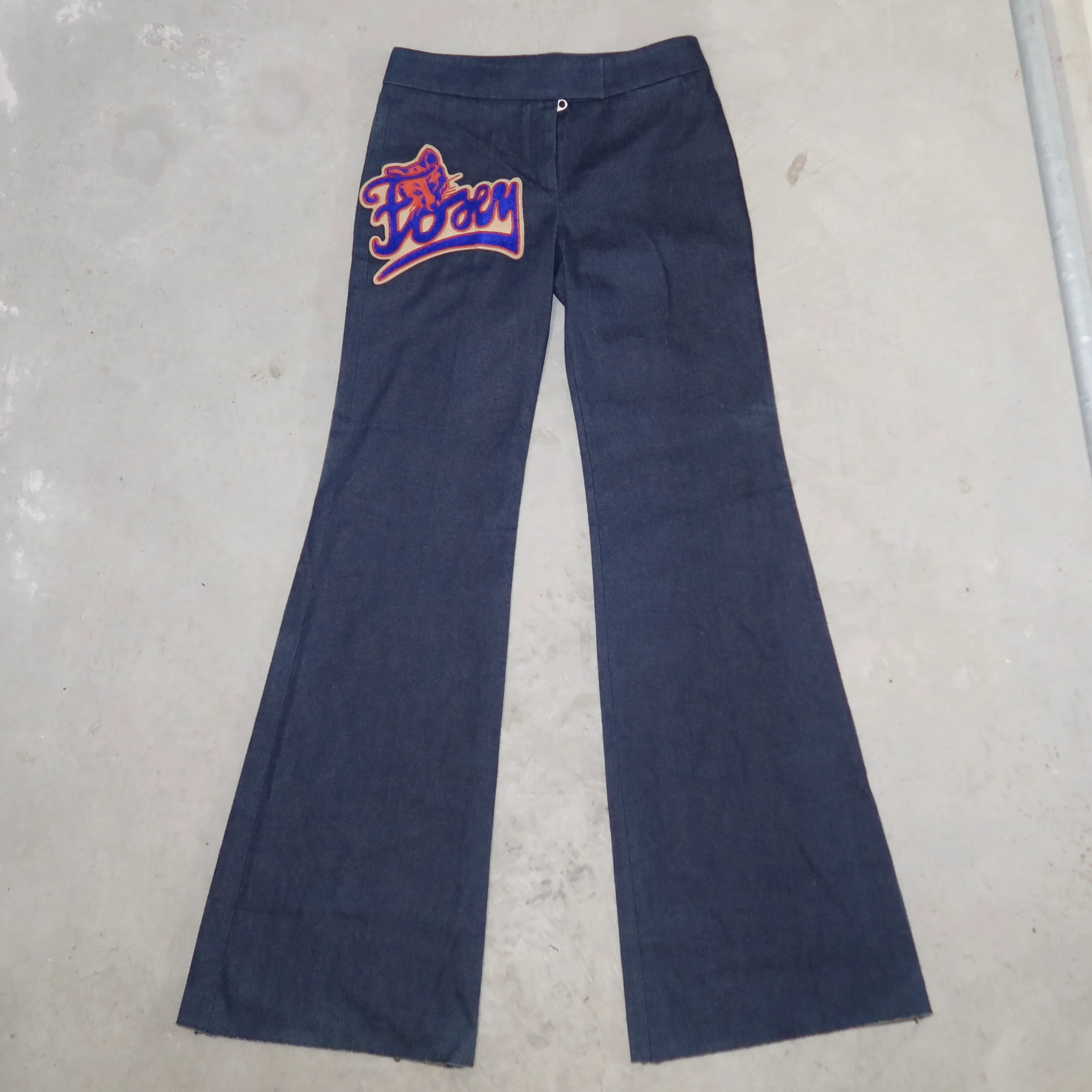 Chloé Rare AW2001 ‘Foxy’ Patch Flared Jeans - Image 5